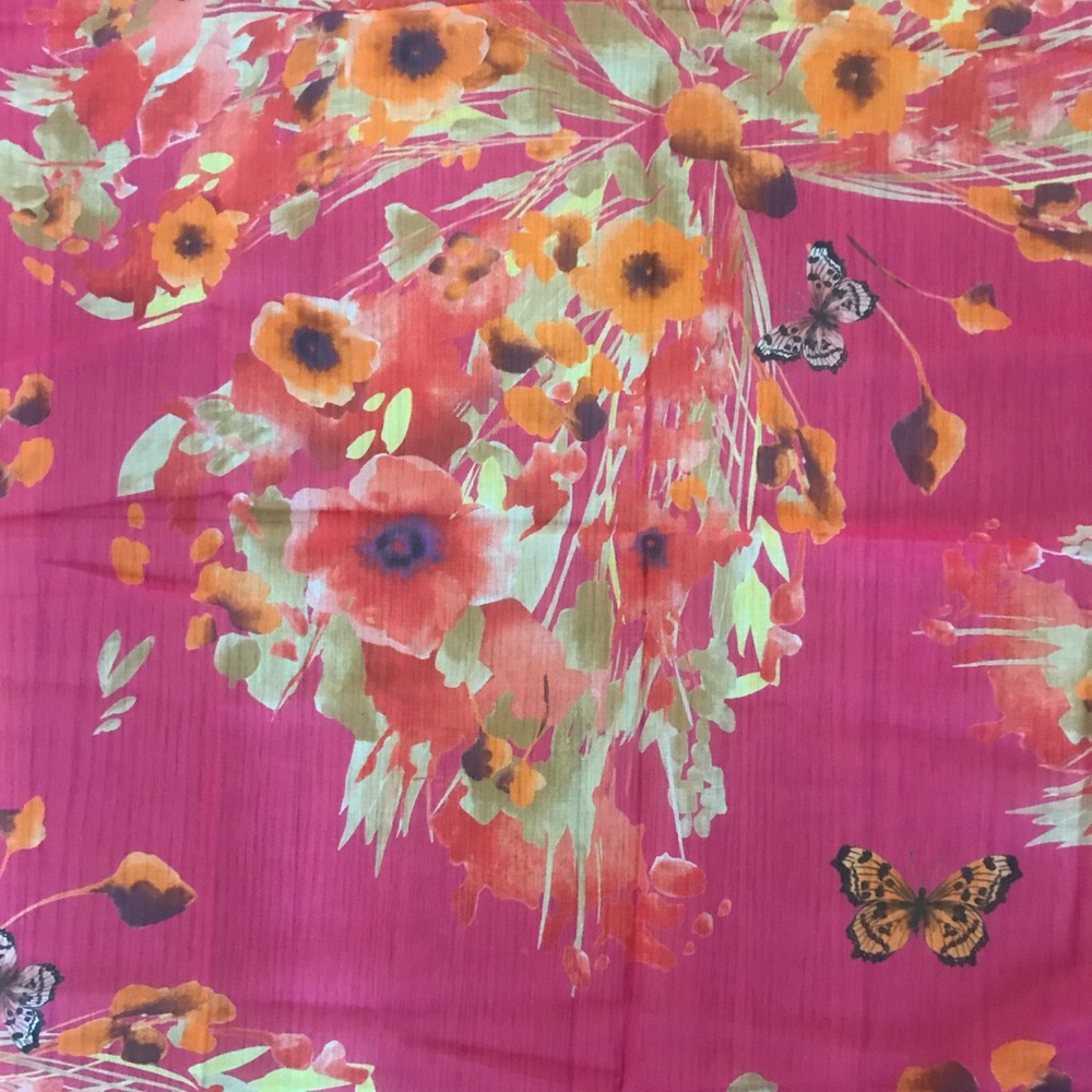 New Salvatore Ferragamo Silk Scarf 38 X 60 - Picture 4 of 7
